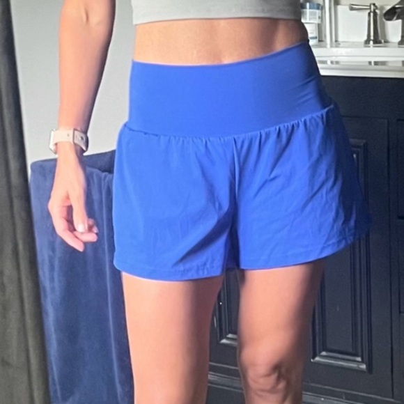 Halara Super High Waisted Back Pocket & Side Hidden Pocket Yoga Shorts| NEW/NWOT - Picture 10 of 11